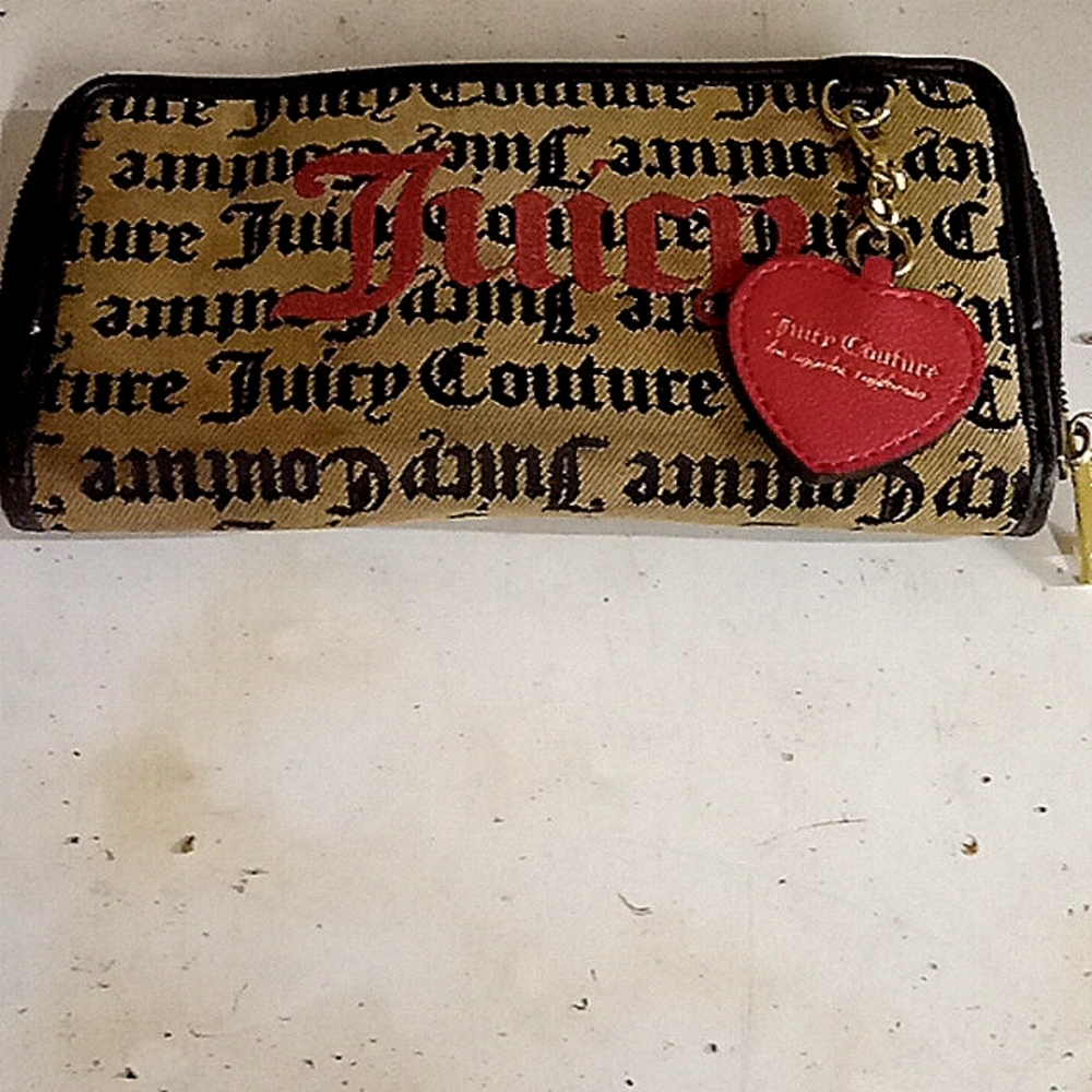 Juice couture clutch wallet